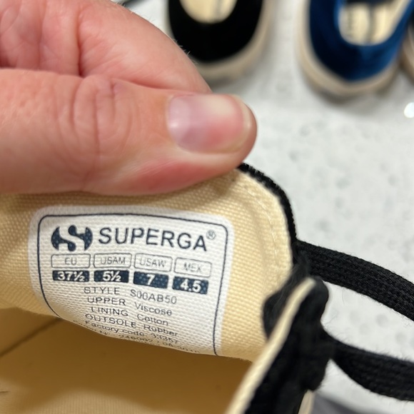 2 pairs superga shoes sneakers - Picture 4 of 5
